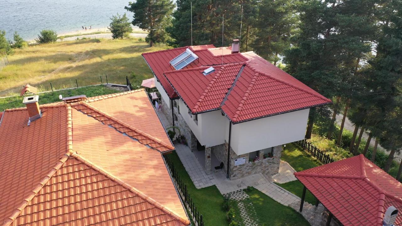 Къща За Гости Сиана Dospat Ngoại thất bức ảnh